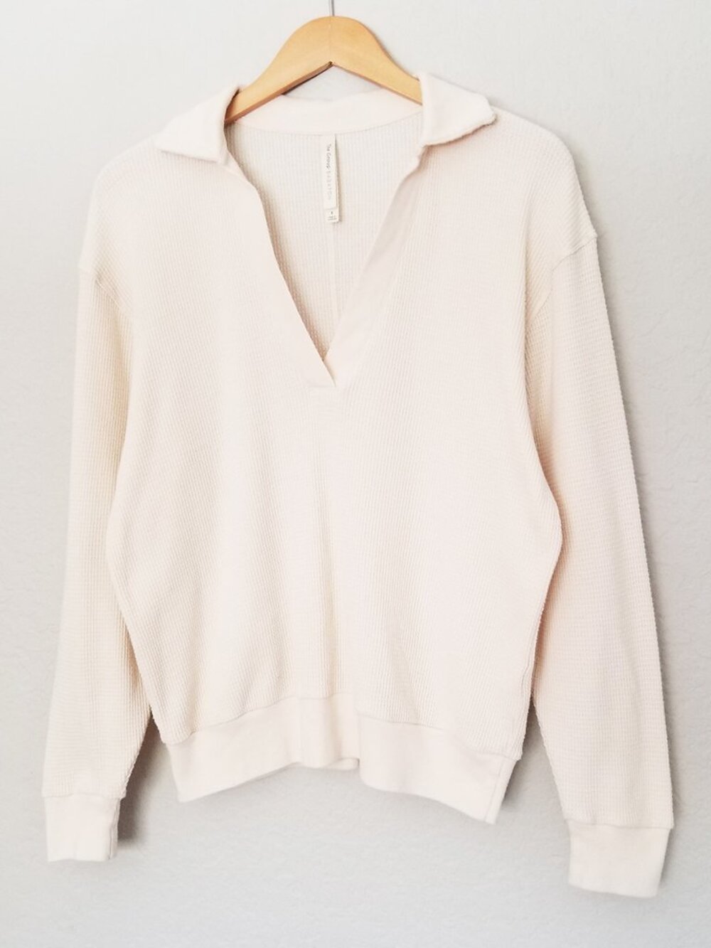 Aritzia The Group by Babaton Waffle Polo Top S Cream Knit Cozy Comfort Lounge